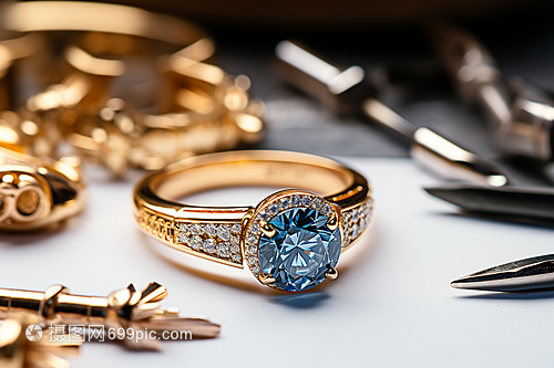 璀璨双星 蓝宝石与钻石在珠宝艺术中的永恒对话